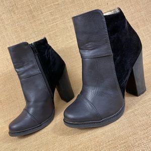 Black booties ankle boots groove faux leather suede women’s size 8